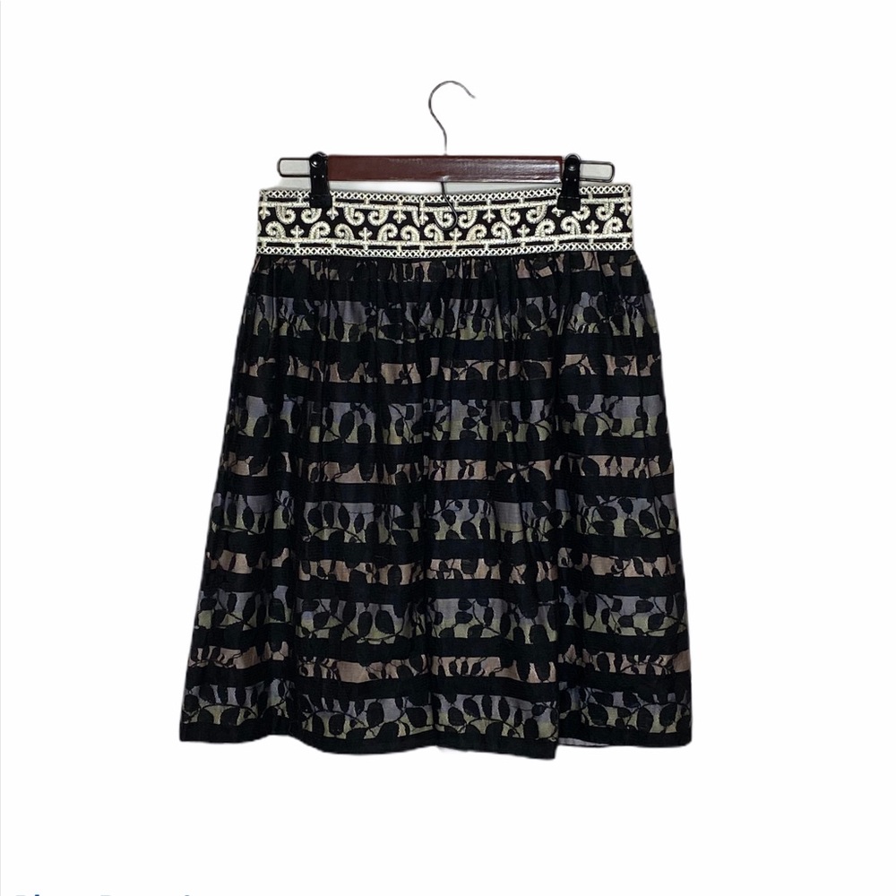 Floreat Lace Underlay Embroidery Skirt Size 6